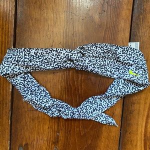 Nike headband